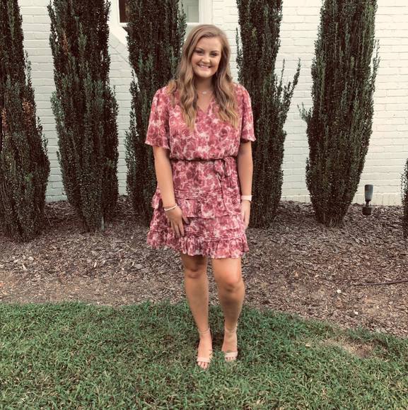 Meet your Posher, Marissa - Picture 1 of 1